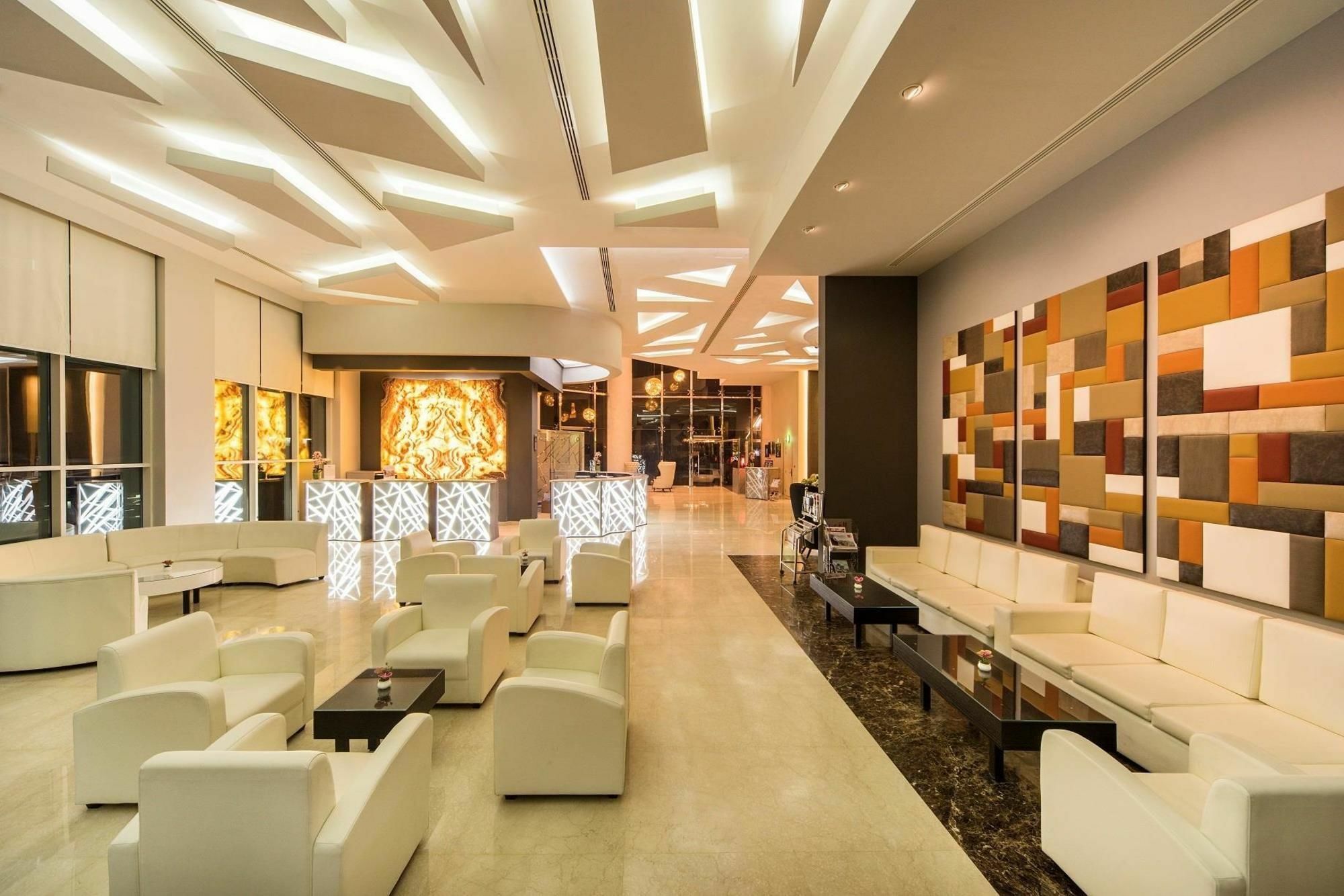 เบสต์ เวสเทิร์น พลัส โดฮา Hotel ภายนอก รูปภาพ